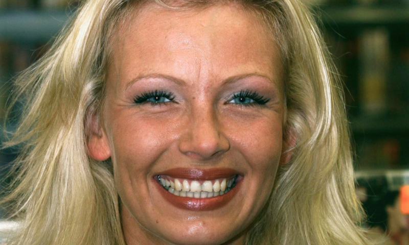 Vivian Schmied